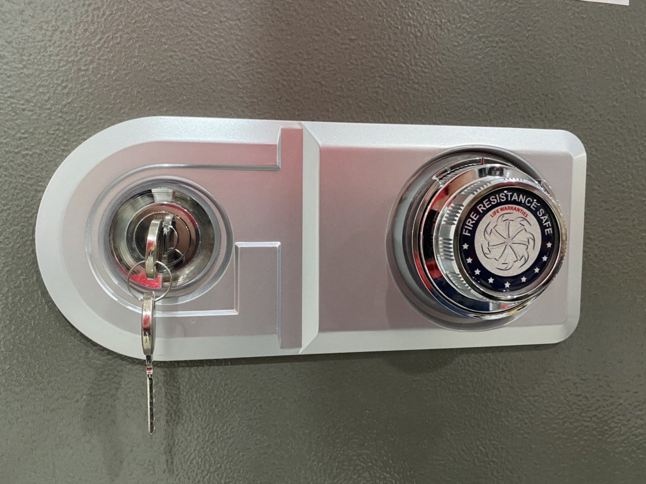 Ảnh minh họa Thợ mở khóa két sắt quận 1 - Hình 2