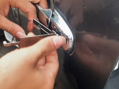 Ảnh minh họa Quên chìa khóa trong xe ô tô - Hình 4